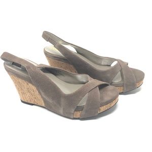 Me Too Suede Cork Wedge Sz 10